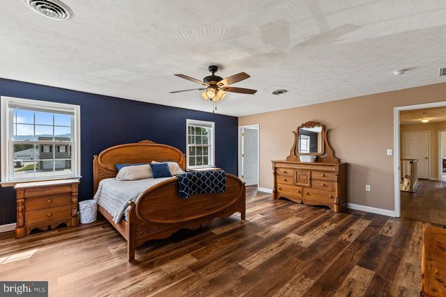 111 DEERFIELD ESTATES DR, Stanley, VA 22851