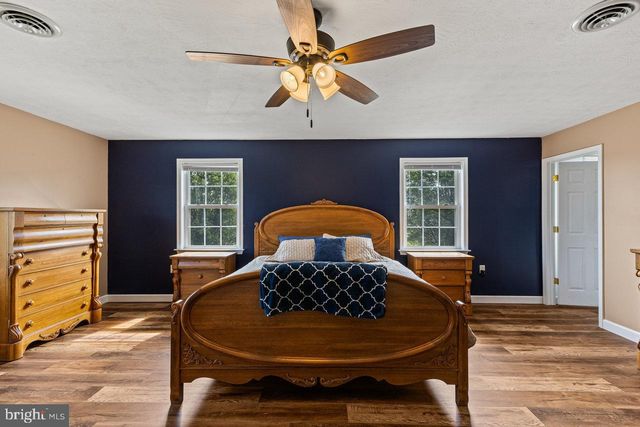 111 DEERFIELD ESTATES DR, Stanley, VA 22851