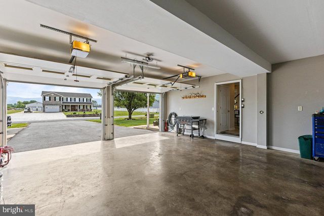 111 DEERFIELD ESTATES DR, Stanley, VA 22851