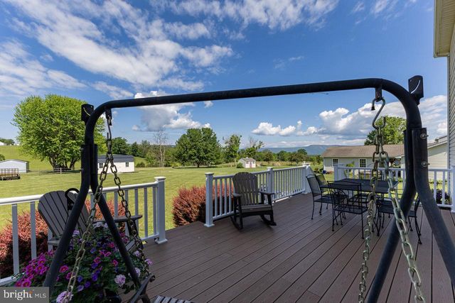 111 DEERFIELD ESTATES DR, Stanley, VA 22851