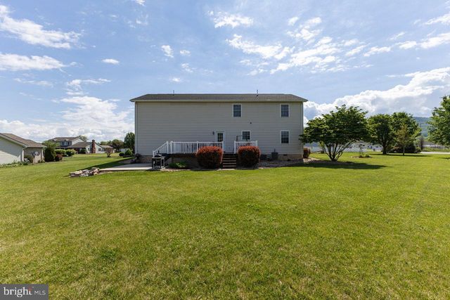 111 DEERFIELD ESTATES DR, Stanley, VA 22851