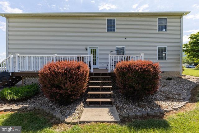 111 DEERFIELD ESTATES DR, Stanley, VA 22851