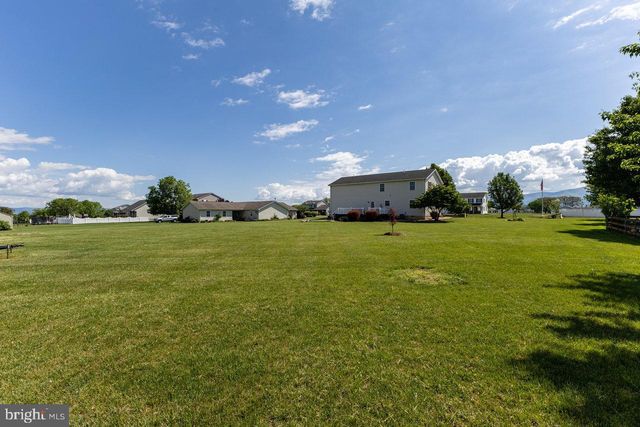 111 DEERFIELD ESTATES DR, Stanley, VA 22851