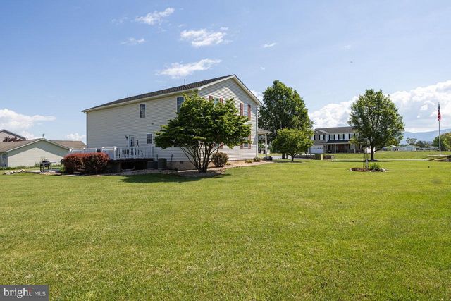 111 DEERFIELD ESTATES DR, Stanley, VA 22851