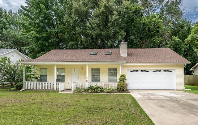 2425 Megan Drive, Fayetteville, AR 72703