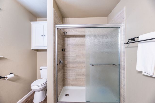 2425 Megan Drive, Fayetteville, AR 72703