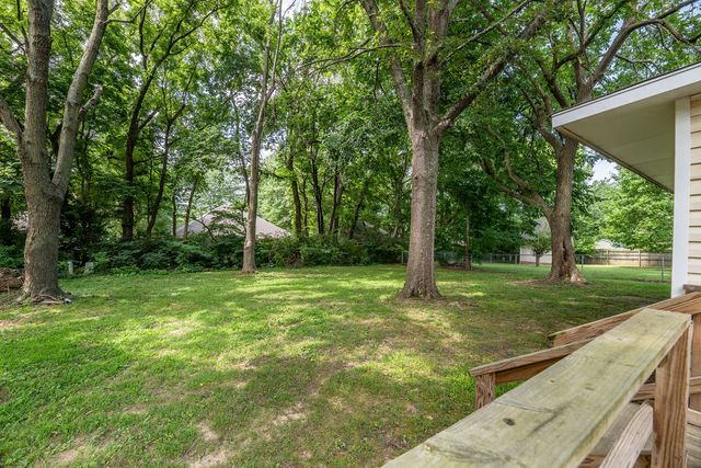 2425 Megan Drive, Fayetteville, AR 72703