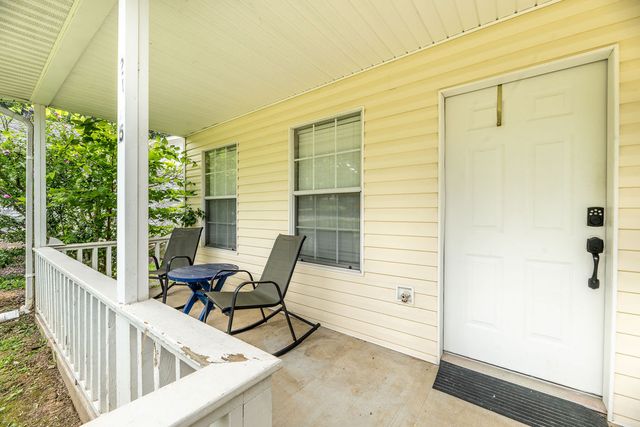 2425 Megan Drive, Fayetteville, AR 72703