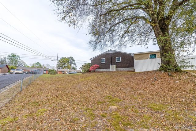 117 White Oak Court, Prattville, AL 36067