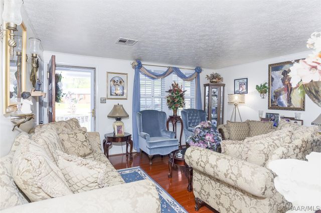 117 White Oak Court, Prattville, AL 36067