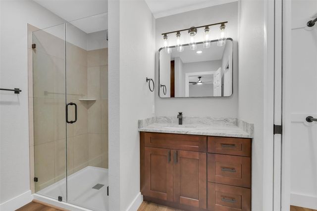 1403 S Chappell Hill Street, Brenham, TX 77833