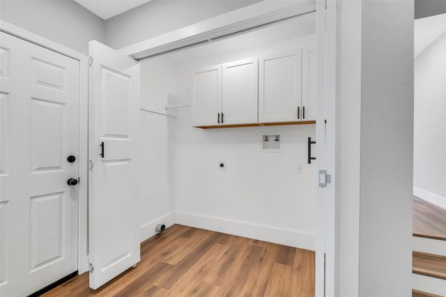 1403 S Chappell Hill Street, Brenham, TX 77833