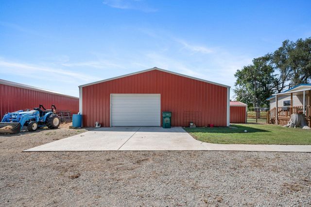 1201 SW 100th St, Augusta, KS 67010