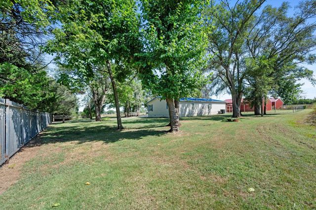 1201 SW 100th St, Augusta, KS 67010