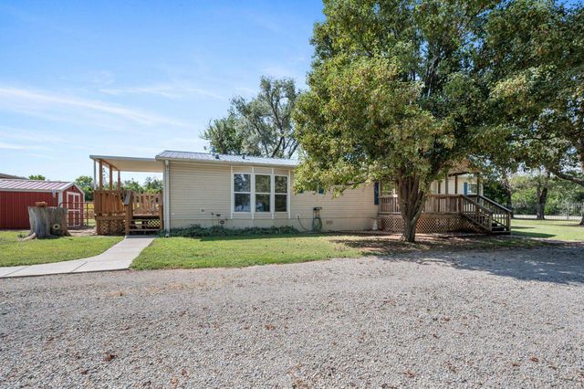 1201 SW 100th St, Augusta, KS 67010