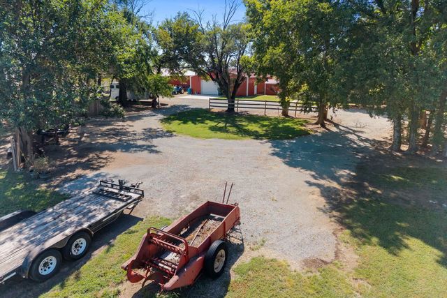 1201 SW 100th St, Augusta, KS 67010