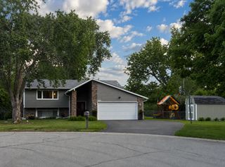 3856 Cinnabar Drive, Eagan, MN 55122
