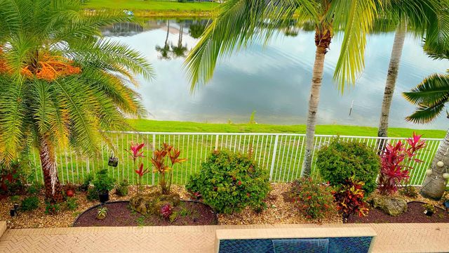 6489 Marbletree Lane, Lake Worth, FL 33467