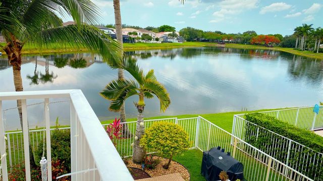 6489 Marbletree Lane, Lake Worth, FL 33467