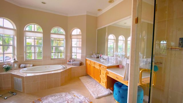 6489 Marbletree Lane, Lake Worth, FL 33467