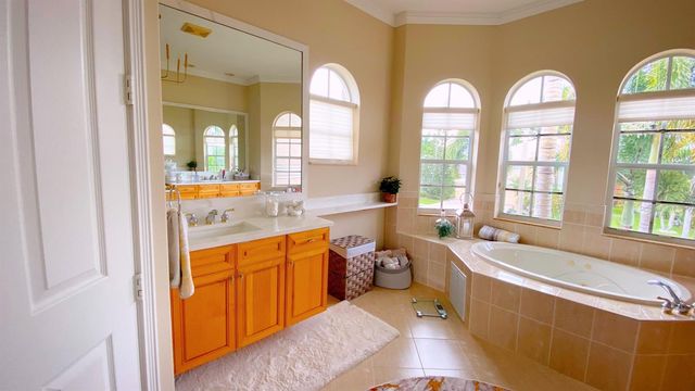 6489 Marbletree Lane, Lake Worth, FL 33467