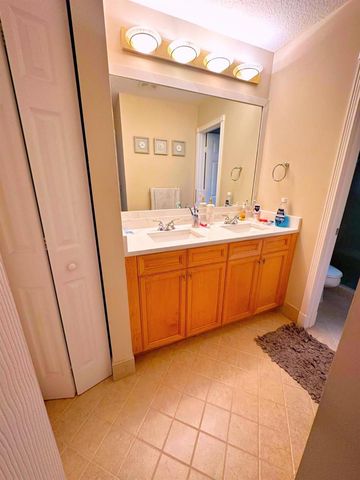 6489 Marbletree Lane, Lake Worth, FL 33467