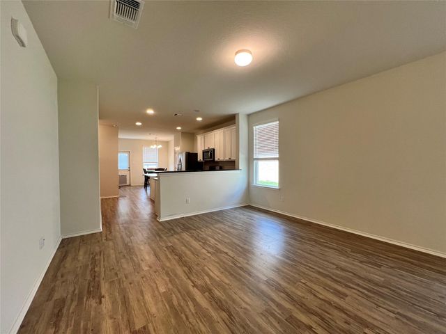 220 Pepperbark LOOP, Buda, TX 78610
