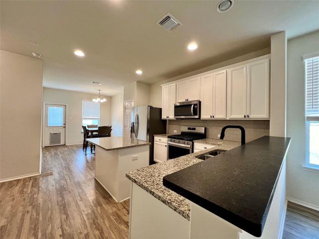 220 Pepperbark LOOP, Buda, TX 78610