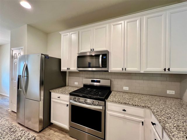 220 Pepperbark LOOP, Buda, TX 78610