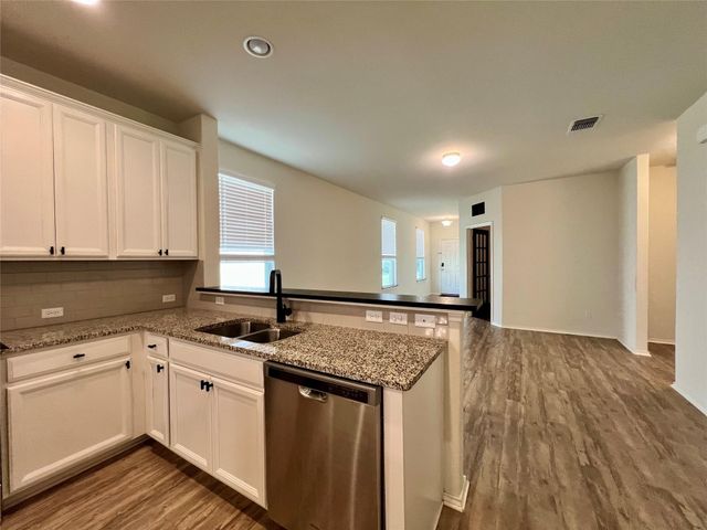 220 Pepperbark LOOP, Buda, TX 78610