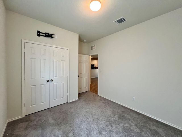 220 Pepperbark LOOP, Buda, TX 78610