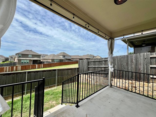 220 Pepperbark LOOP, Buda, TX 78610