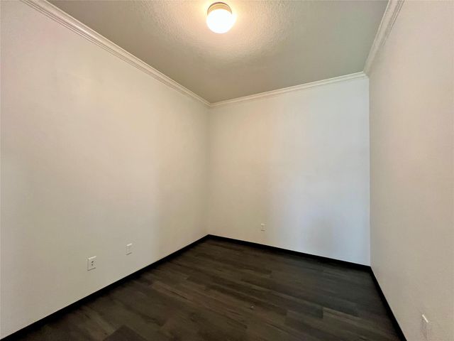 220 Pepperbark LOOP, Buda, TX 78610