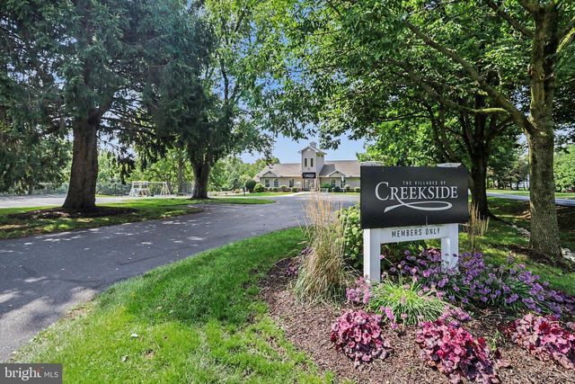 525 WATERSIDE CIR, Lebanon, PA 17042