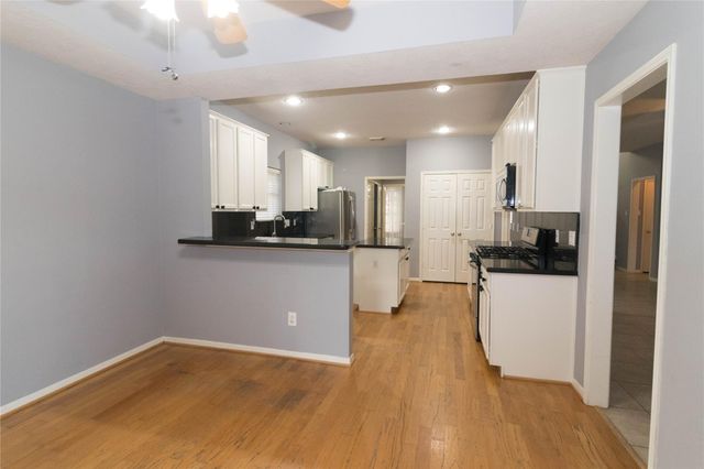 310 Cheddington Drive, Katy, TX 77450