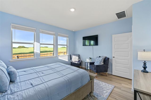 283 Tolo DR, Elgin, TX 78621
