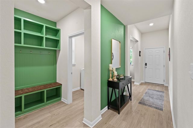 283 Tolo DR, Elgin, TX 78621