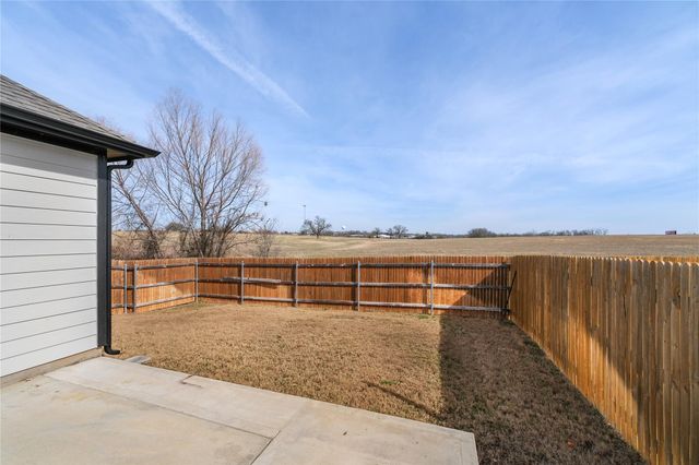 283 Tolo DR, Elgin, TX 78621