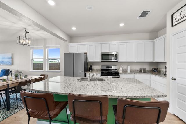 283 Tolo DR, Elgin, TX 78621