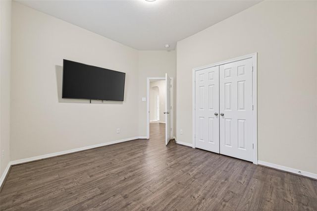 613 W Fork, Webster, TX 77598