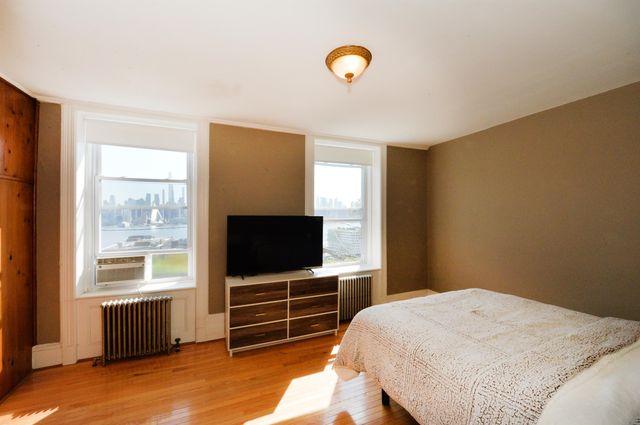 995 BLVD EAST, Weehawken, NJ 07086