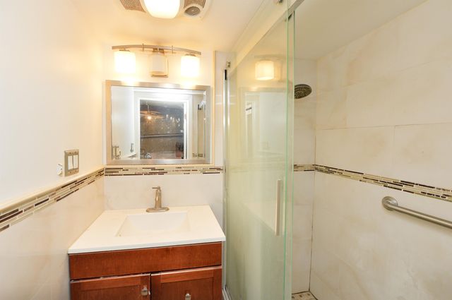 995 BLVD EAST, Weehawken, NJ 07086