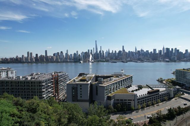 995 BLVD EAST, Weehawken, NJ 07086