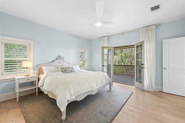 304 Nautilus Ave, Lakeway, TX 78738
