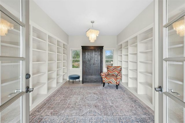 304 Nautilus Ave, Lakeway, TX 78738