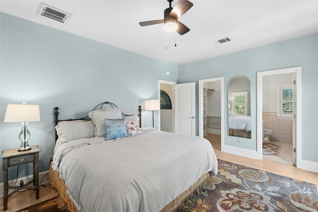 304 Nautilus Ave, Lakeway, TX 78738