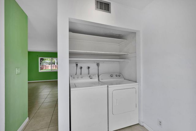 16 NE 20th Court B8, Wilton Manors, FL 33311