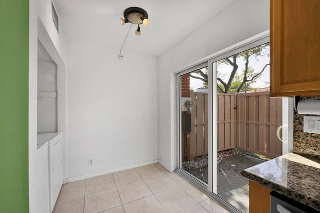 16 NE 20th Court B8, Wilton Manors, FL 33311