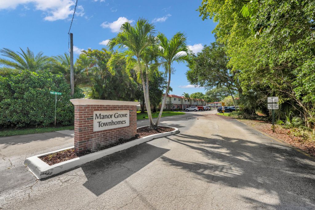 16 NE 20th Court B8, Wilton Manors, FL 33311