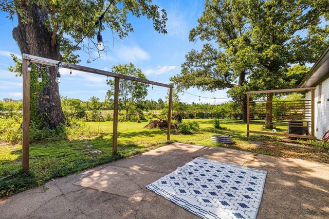 761 Peyton St, Ward, AR 72176